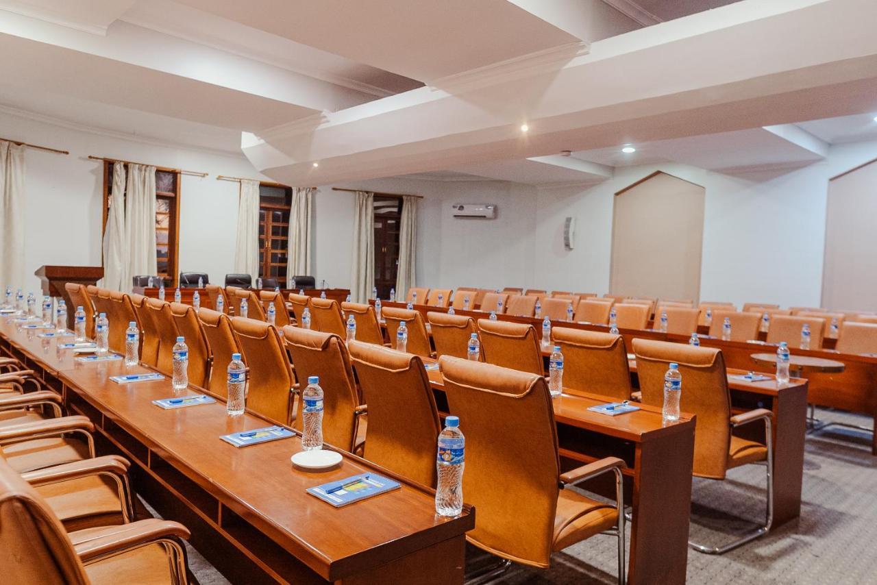 Tanga Beach Resort & Spa Ngoại thất bức ảnh