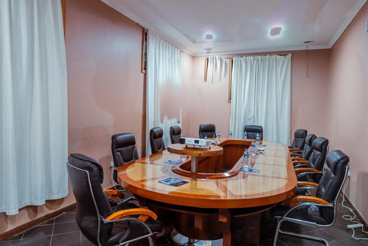 Tanga Beach Resort & Spa Ngoại thất bức ảnh