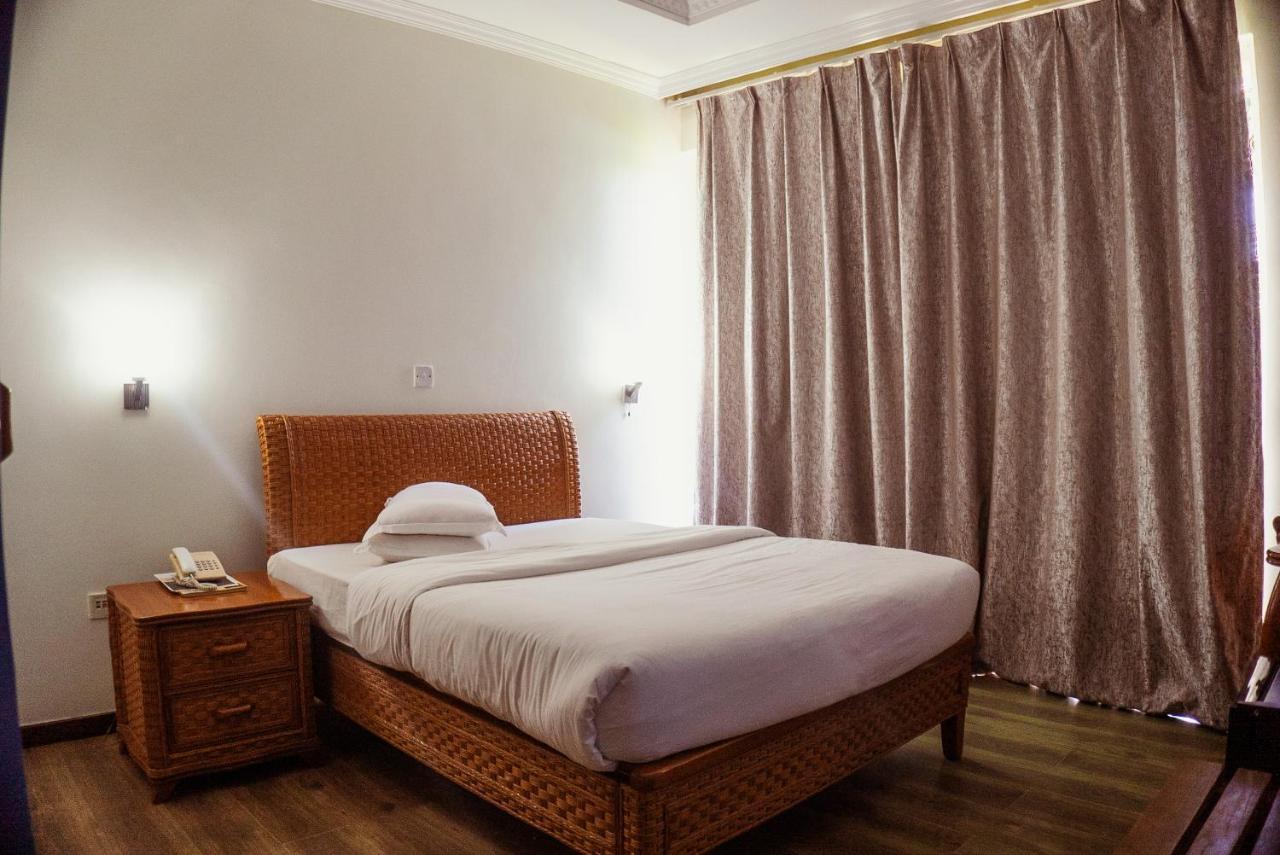Tanga Beach Resort & Spa Ngoại thất bức ảnh